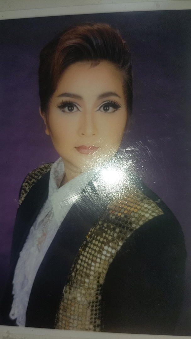 Thumb 4b086766 2527 476d a392 351d2b79fd82