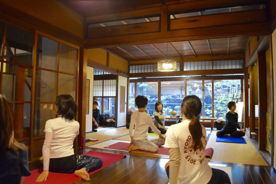 卯sagiの一歩 朝ヨガができるおばんざい屋さん 平安神宮近くの古民家カフェ