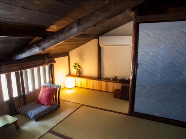 月屋 風情あふれる大正9年築の京都の町家旅館