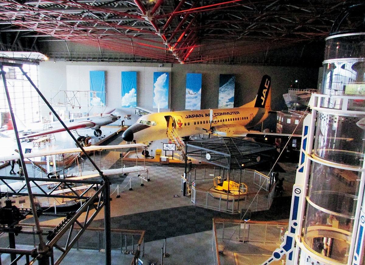 航空ゾーンに展示されている航空機/青森県立三沢航空科学館(三沢市)