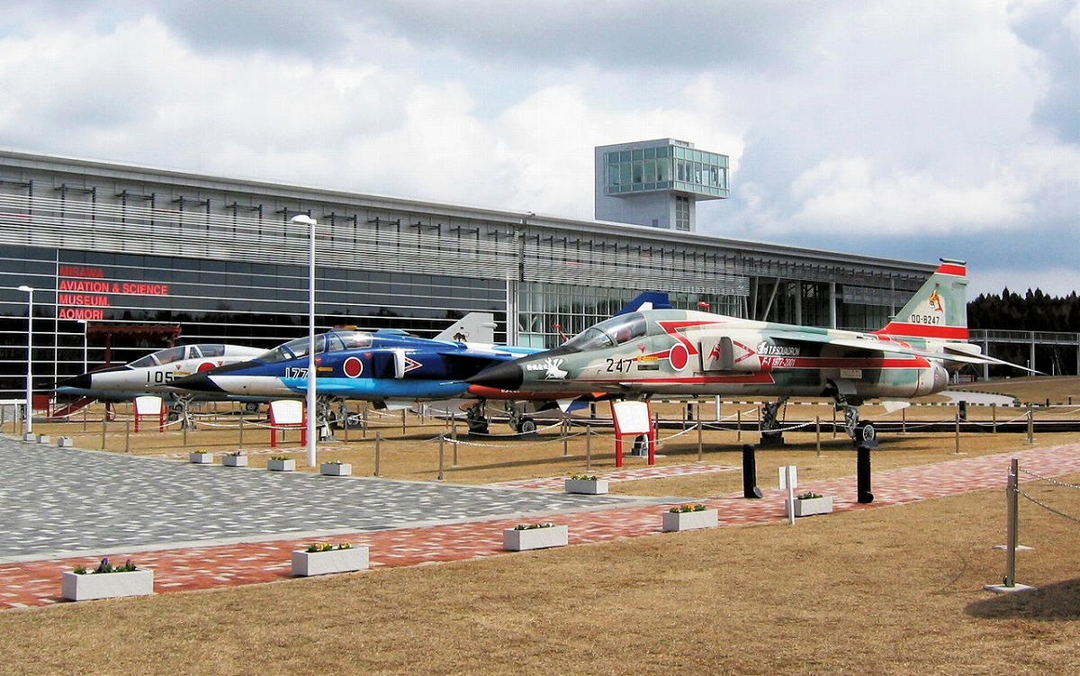 11機の展示航空機/青森県立三沢航空科学館(三沢市)