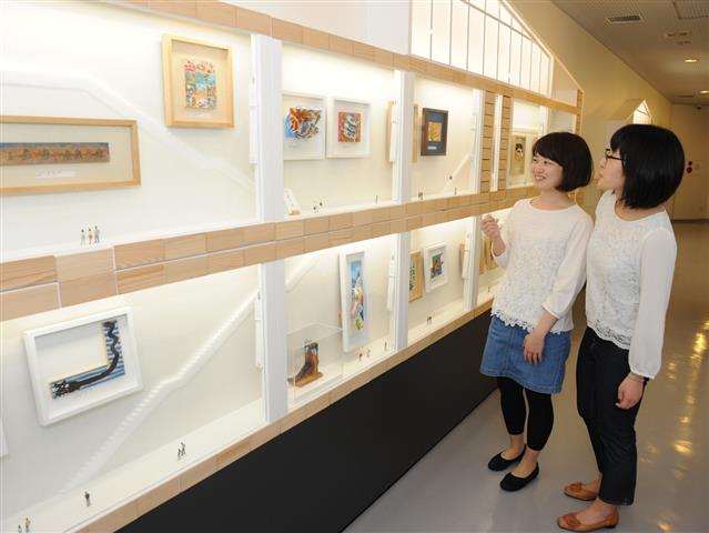 かまぼこ板のアート作品/鈴廣のかまぼこ博物館(神奈川県/小田原市)