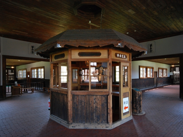 重要文化財の舎房及び中央見張所/博物館網走監獄(北海道)