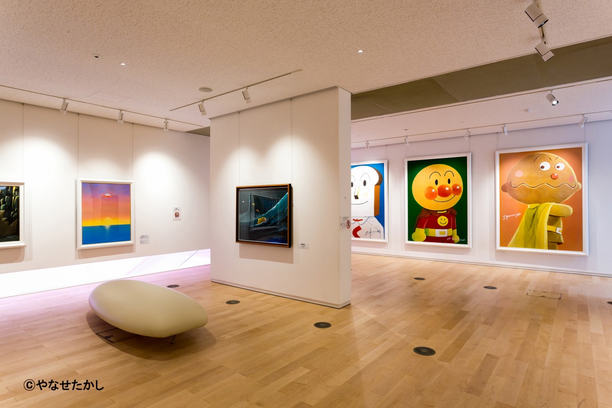 やなせたかしギャラリーの貴重な絵画/香美市立やなせたかし記念館(高知県)