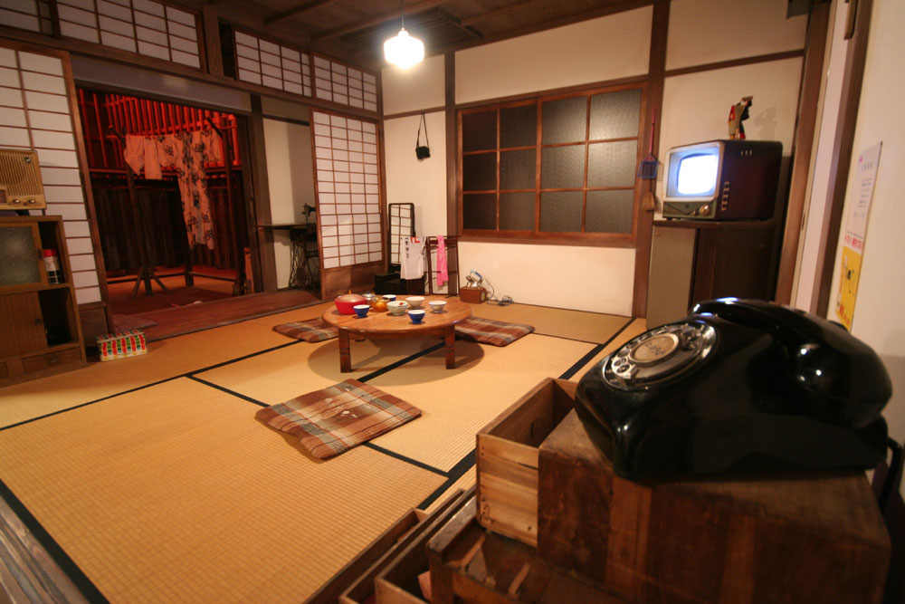 昭和の居間の再現/昭和の夢町三丁目館(大分県/豊後高田市)