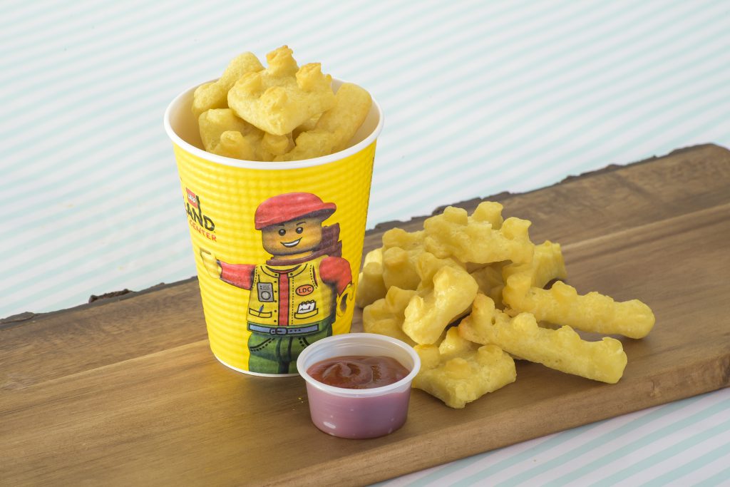 レゴ®ブロック型のサクサクポテト/レゴランド®・ディスカバリー・センター大阪(大阪府/大阪市港区)