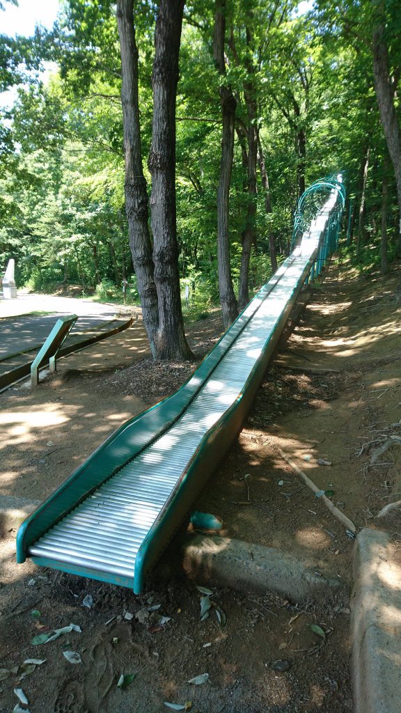 人気のローラー滑り台/佐野市運動公園(栃木県/佐野市)