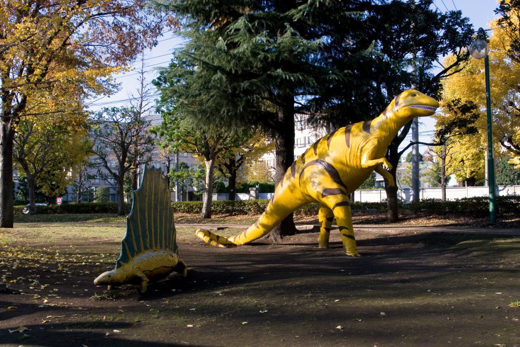 カラフルな恐竜模型/子供の森公園(東京都/品川区)