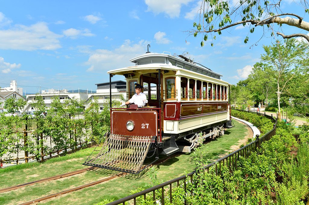 園内を走るレトロな車両に乗車体験/梅小路公園(京都府/京都市)