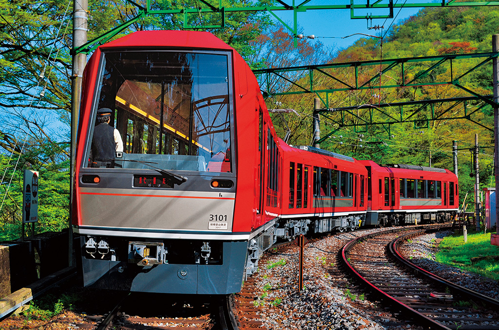 445mの標高差をスイッチバック方式で登っていく本格的山岳鉄道/箱根登山鉄道(神奈川県)