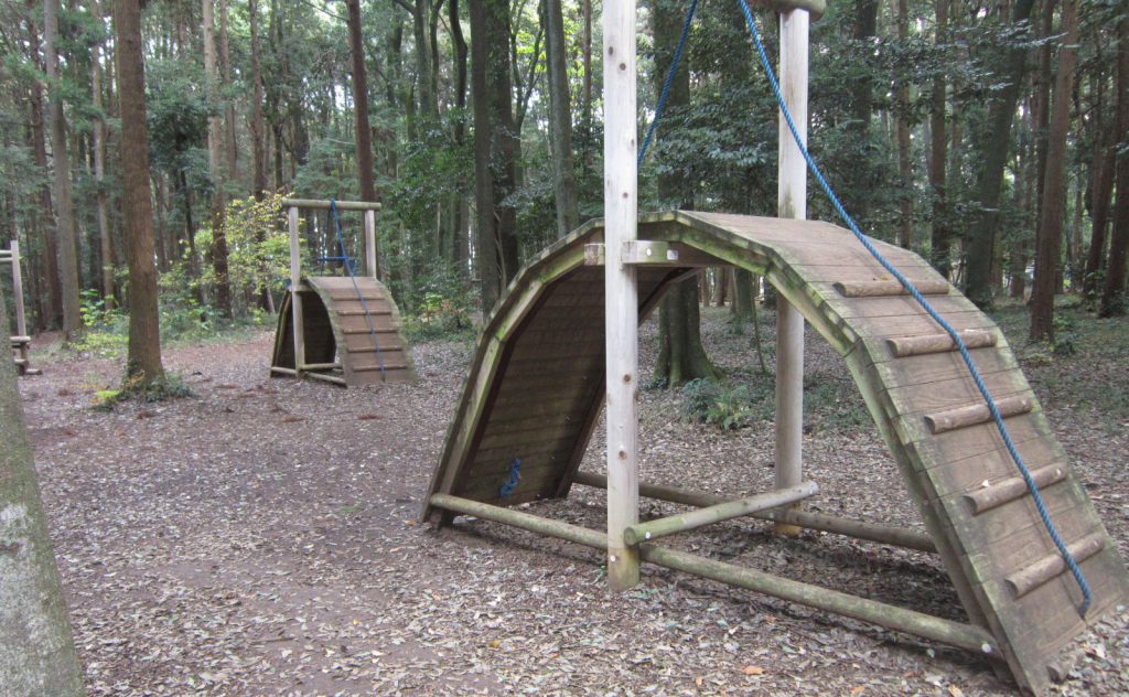 アスレチック遊具「虹のかけ橋」/手賀の丘公園(千葉県柏市)