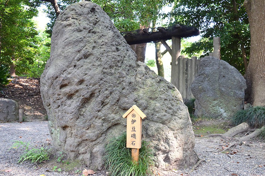 庭園にある名石/清澄庭園(東京都/江東区)