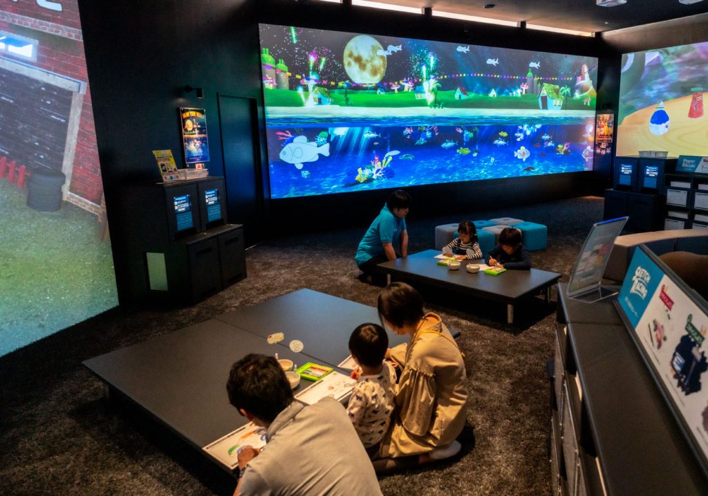 自分の絵が映像に登場「DRAW YOUR WORLD」/リトルプラネットららぽーと沼津(静岡県/沼津市)