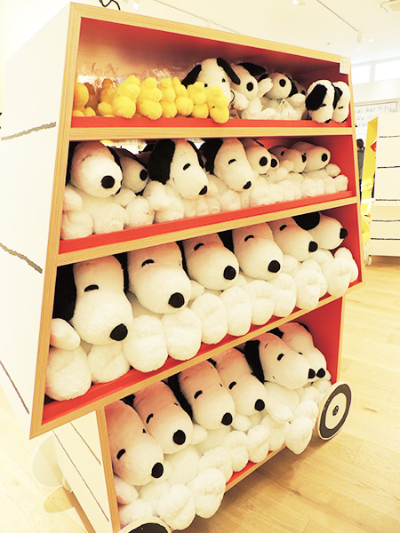 「ブラウンズストア」にあるぬいぐるみ/スヌーピーミュージアム(東京都/町田市)