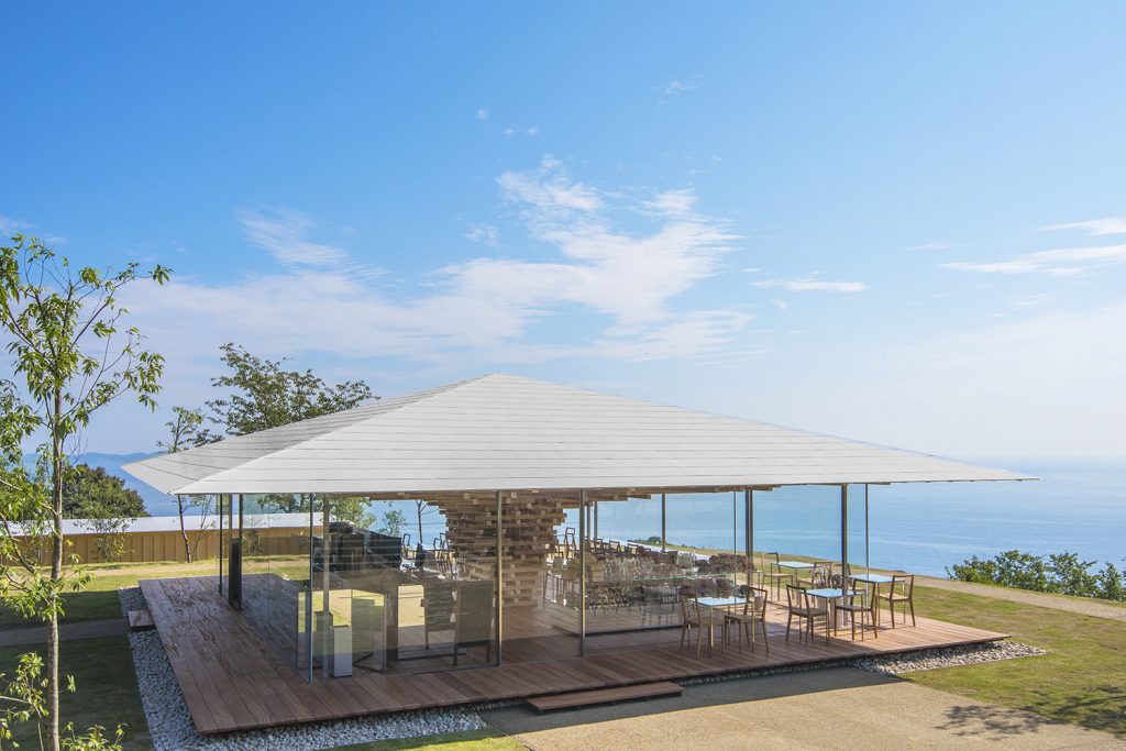 まるで1本の樹のような「コエダハウス」/アカオハーブ&ローズガーデン(静岡県熱海市)
