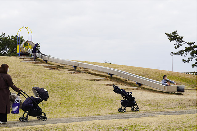 長いローラー滑り台/赤穂海浜公園(兵庫県/赤穂市)