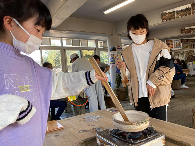 塩づくり体験/赤穂海浜公園(兵庫県/赤穂市)