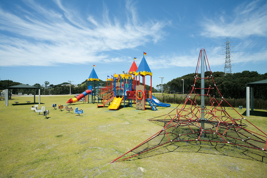 宿泊客だけが利用できる遊具のある公園/とれとれヴィレッジ(和歌山県/西牟婁郡白浜町)