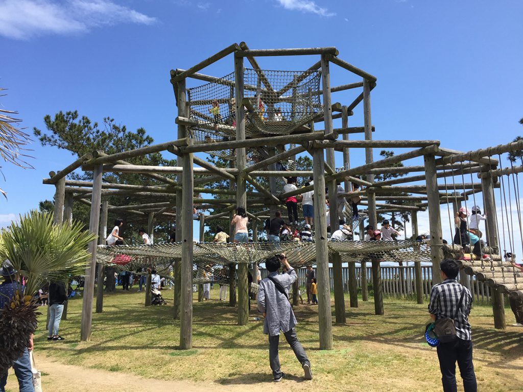 大型アスレチック遊具「砦(とりで)」/赤穂海浜公園(兵庫県赤穂市)