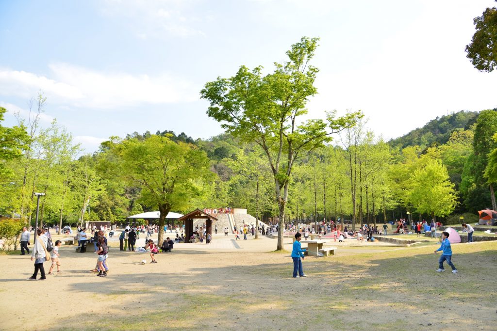 体を使って遊べる「遊具ゾーン」/宝が池公園 子どもの楽園(京都府京都市)