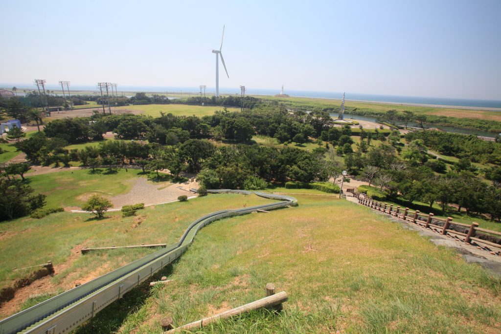 パノラマ展望台(巨大すべり台)/竜洋海洋公園(静岡県磐田市)