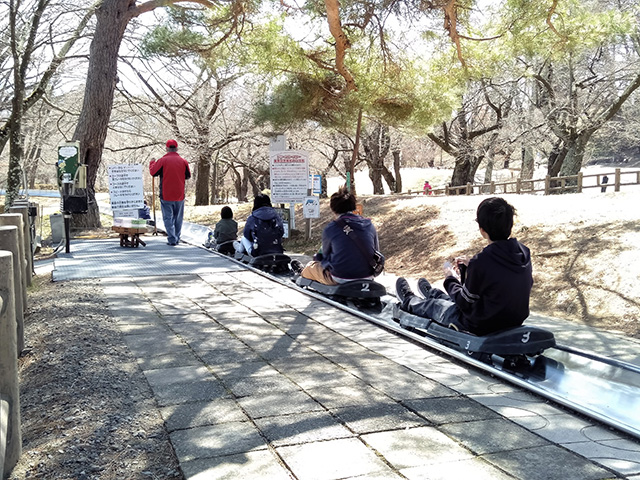 ボブスレーに乗った様子/アルプス公園(長野県/松本市)