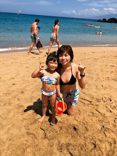 ビーチで記念撮影(ハワイ)