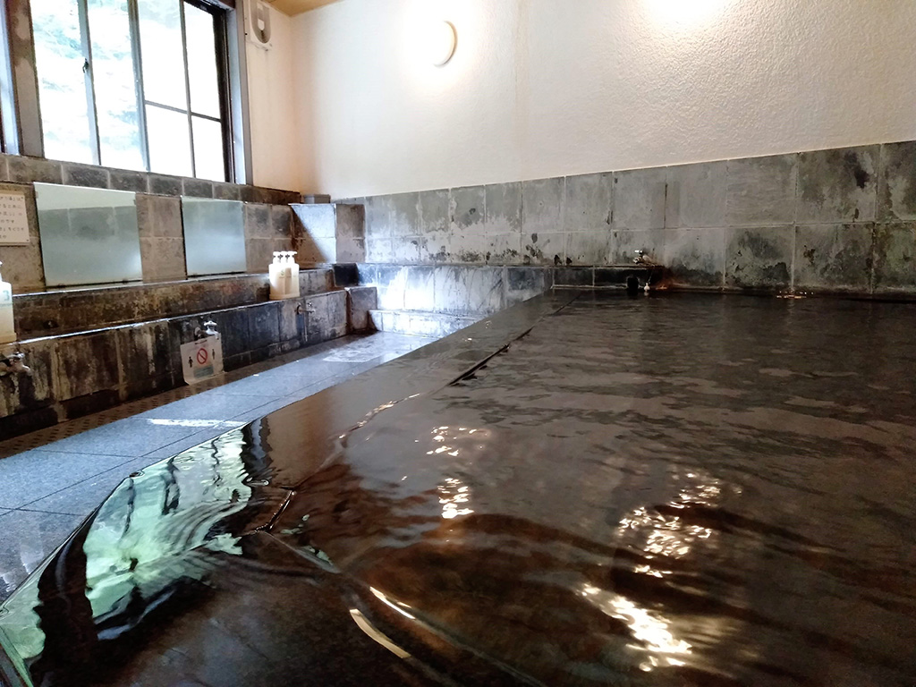 「塔ノ沢一の湯本館」の大浴場(神奈川県/箱根町)