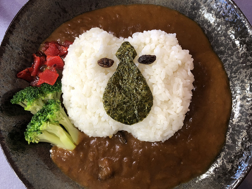 食事処「楽猿」の「モップくんカレー」/日本モンキーセンター(愛知県/犬山市)