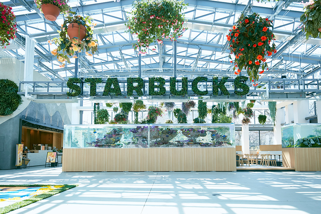 日本初の植物園出店となったスターバックス/HANA・BIYORI(東京都/稲城市)