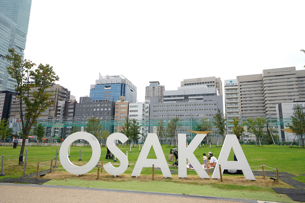 家族とのくつろぎのひと時を過ごせる「てんしばi:na」や「てんしば」/PANZAてんしばイーナ(大阪市)