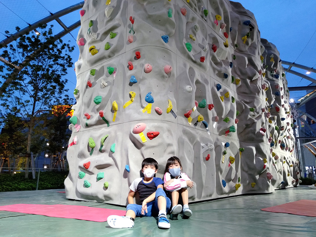 「ボルダリングウォール」/MIYASHITA PARK(ミヤシタパーク)(東京都/渋谷区)