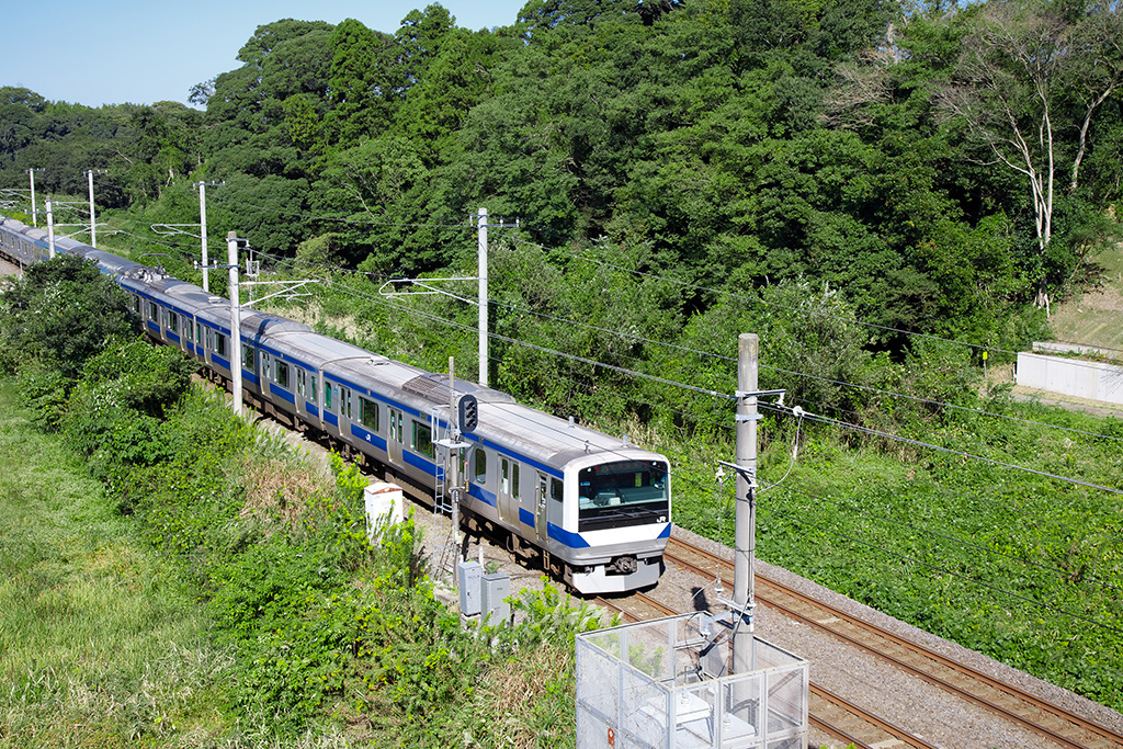 竜ケ崎大橋から見える常磐線(茨城県/龍ヶ崎市)