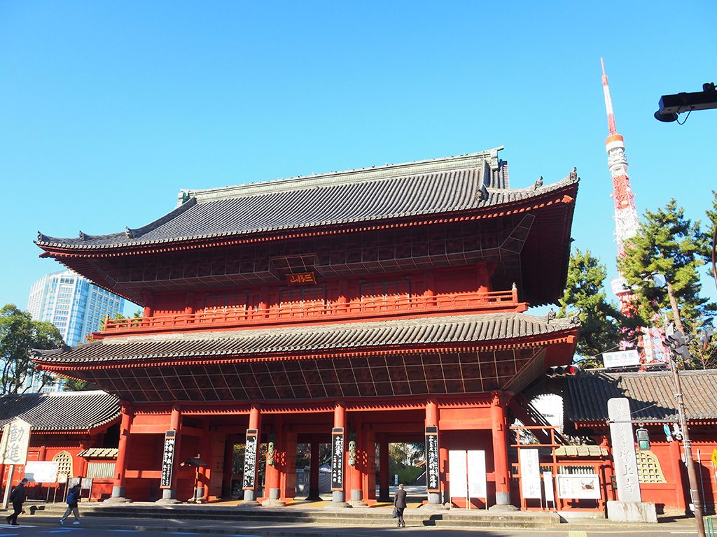 増上寺の表門と東京タワー/都立芝公園(東京都/港区)