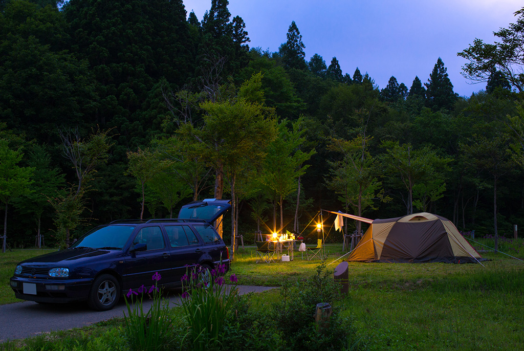 キャンプで楽しく防災力アップ 子連れ初心者のキャンプ場選びや身につけたいスキル るるぶkids