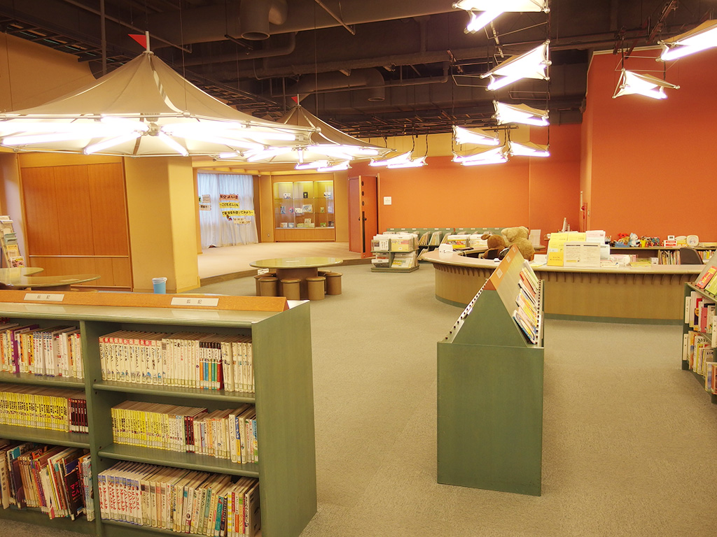 市川市中央図書館(千葉県/市川市)