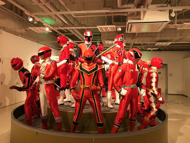 仮面ライダーやゴレンジャーなど歴代のヒーローたちがズラリ/東映太秦映画村(京都市右京区)