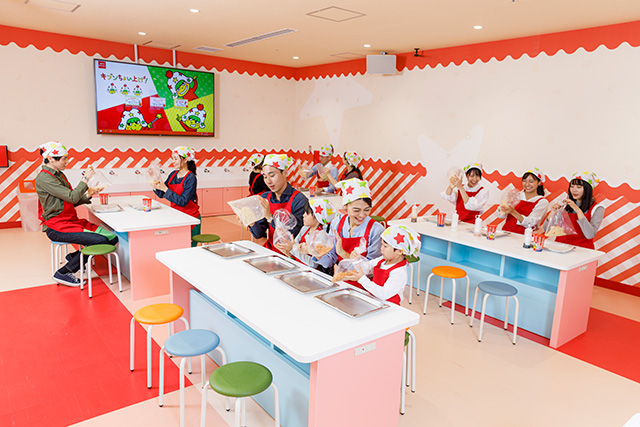 オリジナルベビースターが作れる「ホシオくんkitchen」/リトルおやつタウンNamba(大阪府/大阪市)