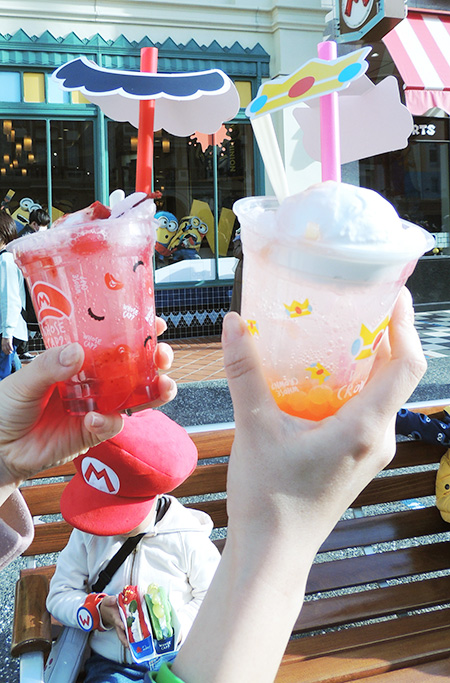 3種のフルーツ・クリームソーダ/USJ「スーパー・ニンテンドー・ワールド」(大阪府/大阪市)