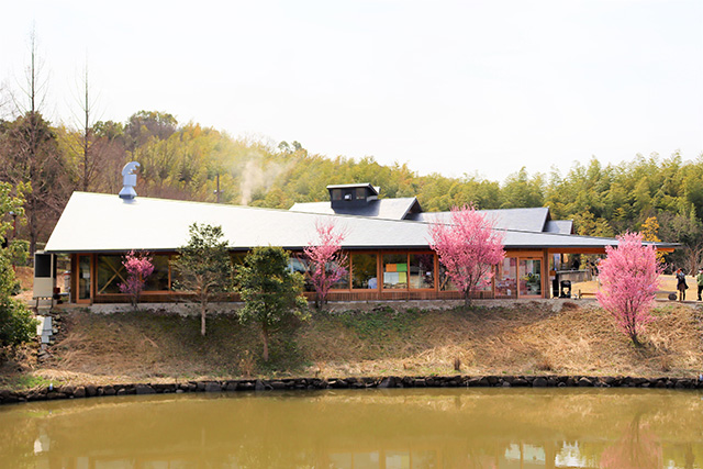 「水の市場」/道の駅 四季の郷公園 FOOD HUNTER PARK(和歌山県/和歌山市)