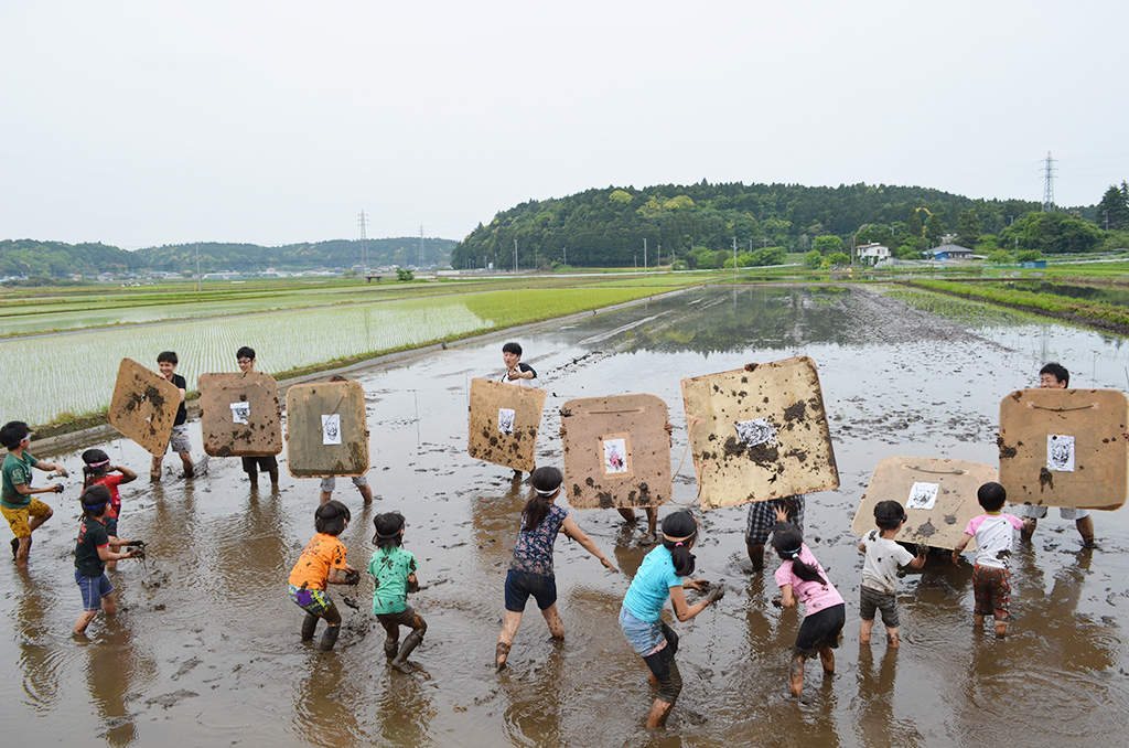 どろんこ祭りの様子:「まなびファーム」(千葉県/九十九里町)