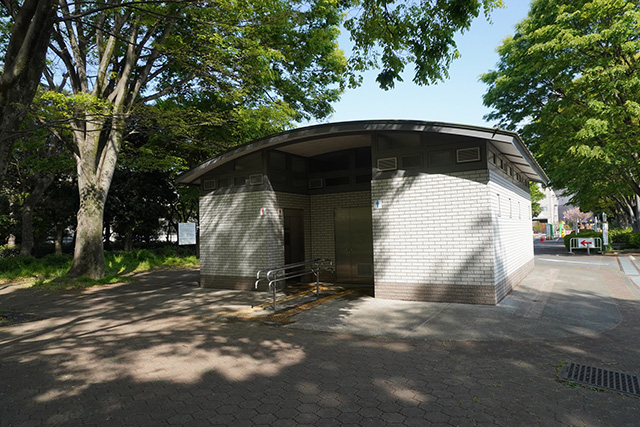 園内のトイレ/都立砧公園(東京都/世田谷区)