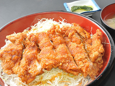 山賊丼/東部湯の丸SA【上り】