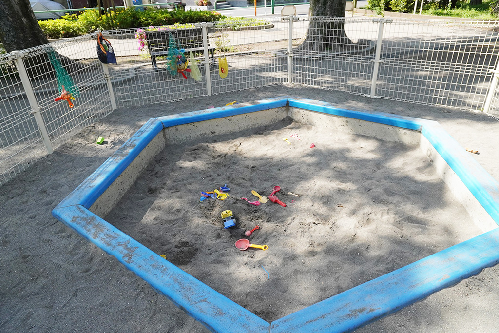 遊具広場の砂場/世田谷公園(東京都/世田谷区)
