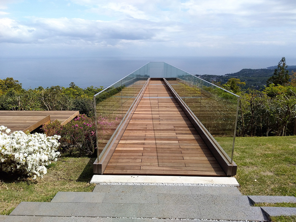 全長約166mのボードウォーク/恐竜広場(小室山公園内)(静岡県/伊東市)