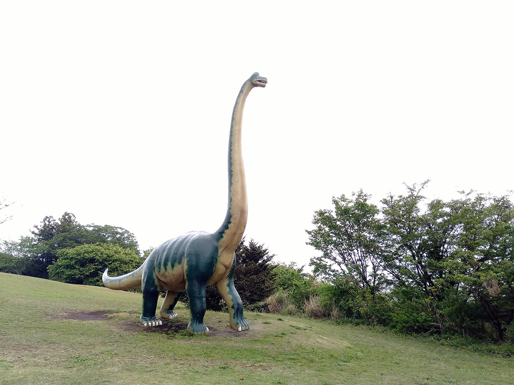 ブラキオサウルスのオブジェ/恐竜広場(小室山公園内)(静岡県/伊東市)