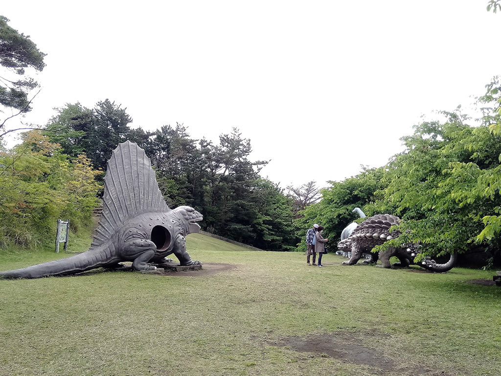 ディメトロドンのオブジェ/恐竜広場(小室山公園内)(静岡県/伊東市)
