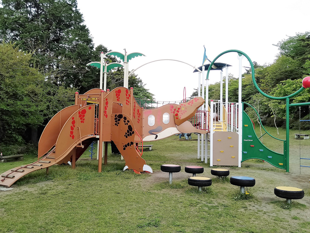 大型遊具/恐竜広場(小室山公園内)(静岡県/伊東市)