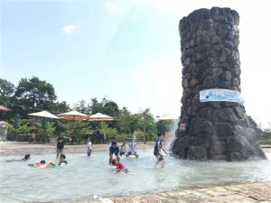滋賀県の水遊びスポット7選（2021）公園の小川やじゃぶじゃぶ池、琵琶湖の水泳場など