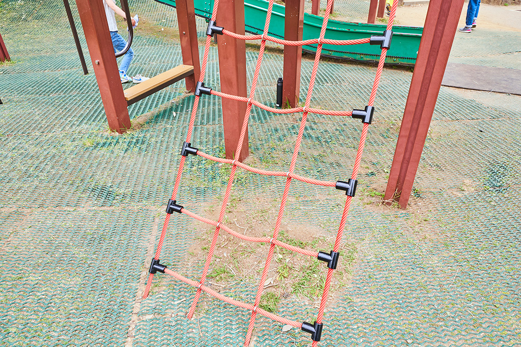 ネットクライミング(複合遊具:大)/稲城中央公園(東京都/稲城市)